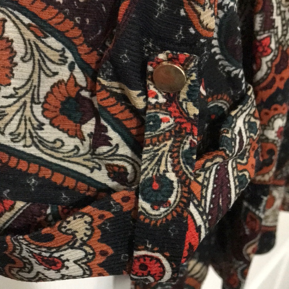 Top - Picture 4 of 4